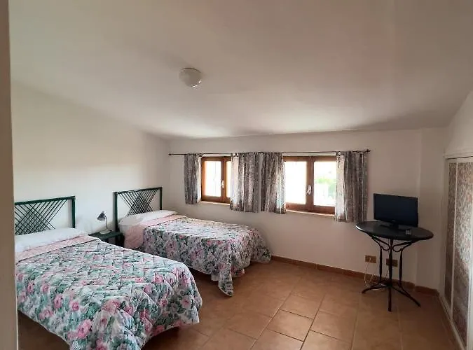 Han/Misafirhane Ristorante Rosella *