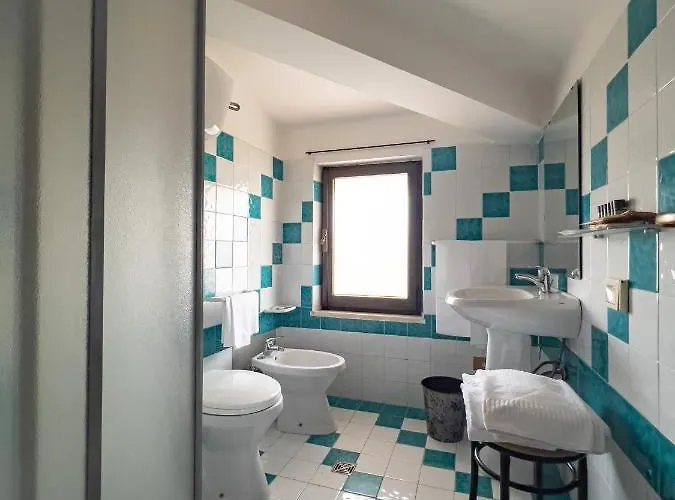 Han/Misafirhane Ristorante Rosella *