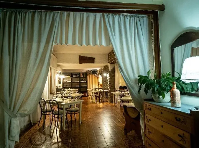 Ristorante Rosella Han/Misafirhane Giba