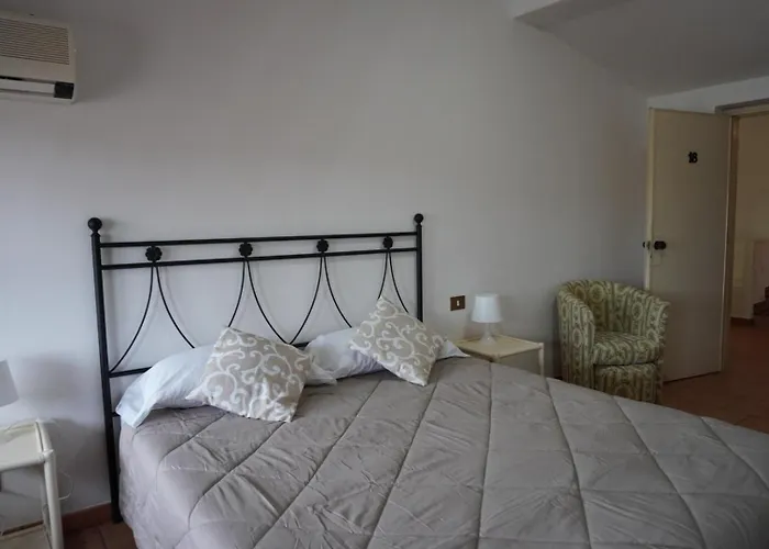 Han/Misafirhane Ristorante Rosella Giba