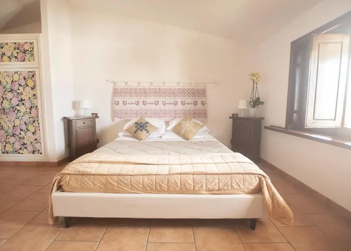 Han/Misafirhane Ristorante Rosella Giba